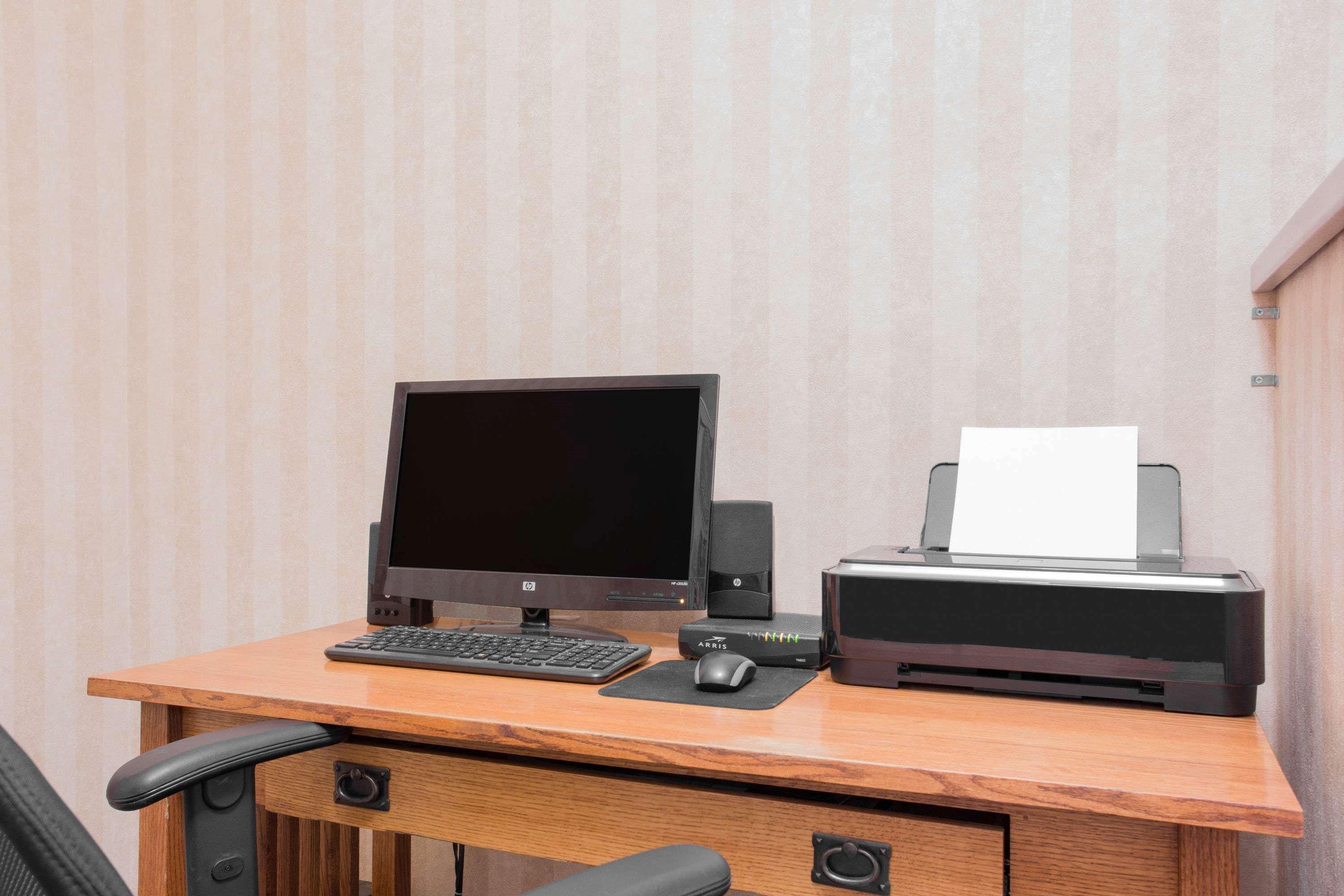 Super 8 By Wyndham Havre Hotel Ngoại thất bức ảnh